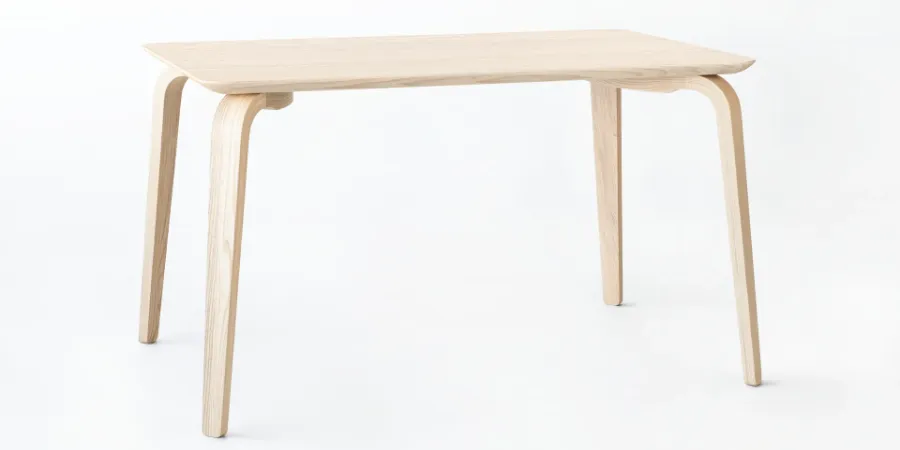 溪畔餐桌 Yy Table